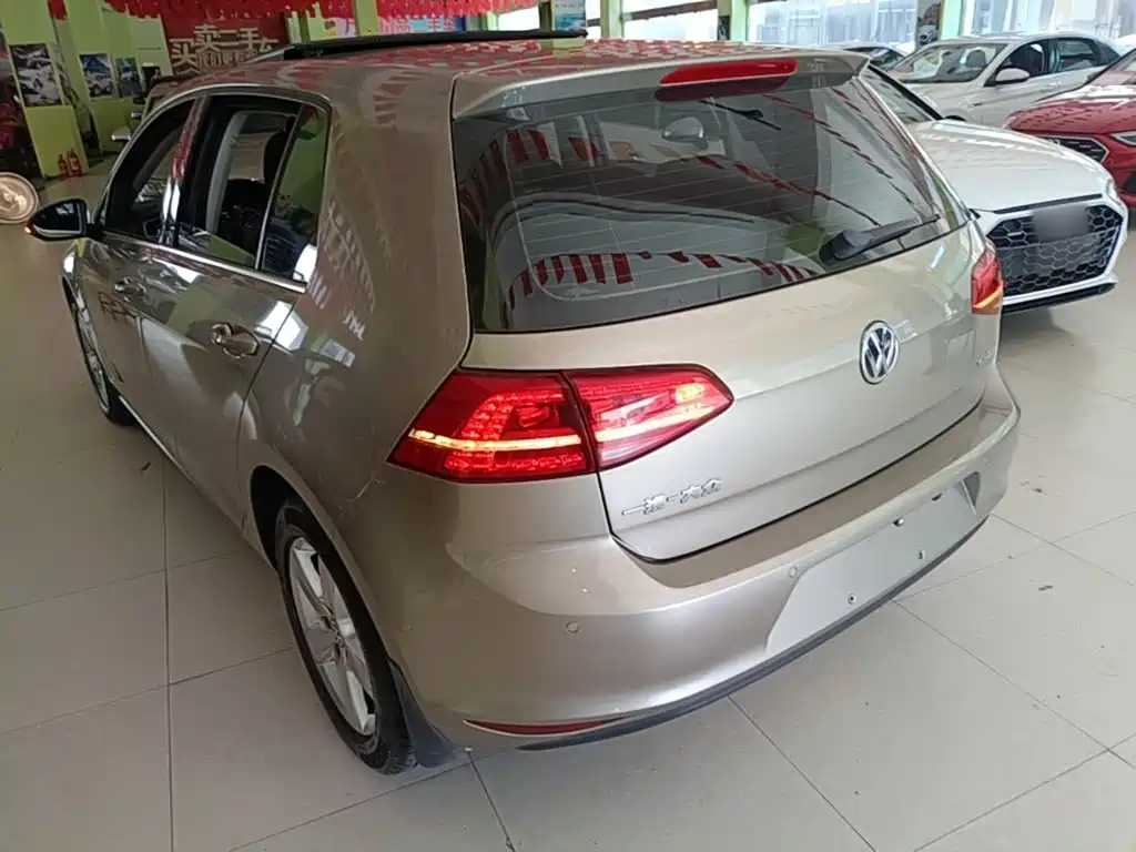 Volkswagen Golf — миниатюра 5