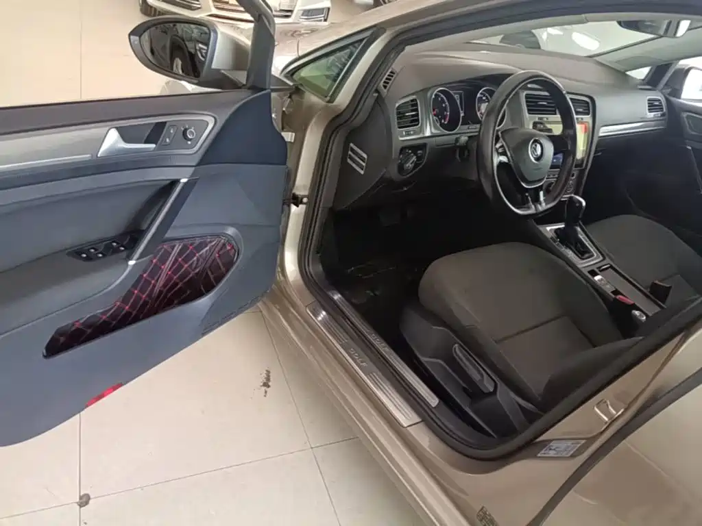 Volkswagen Golf — миниатюра 16