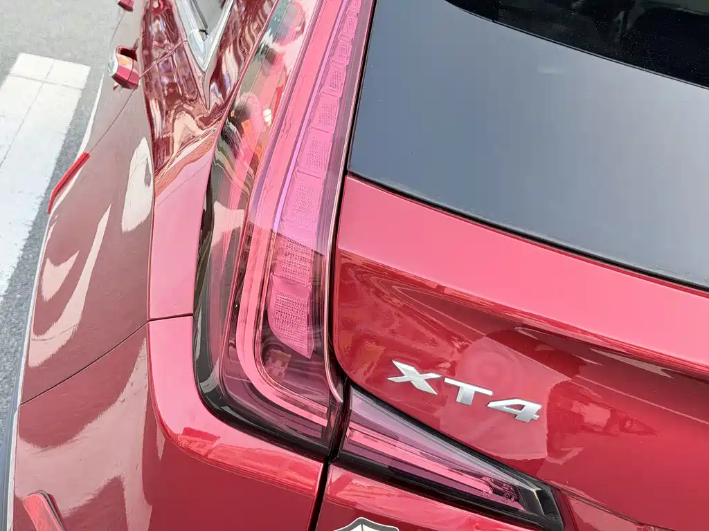 Cadillac XT4 — миниатюра 16