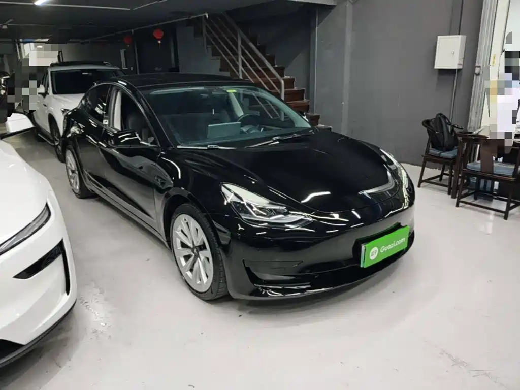Tesla Model 3 — миниатюра 4