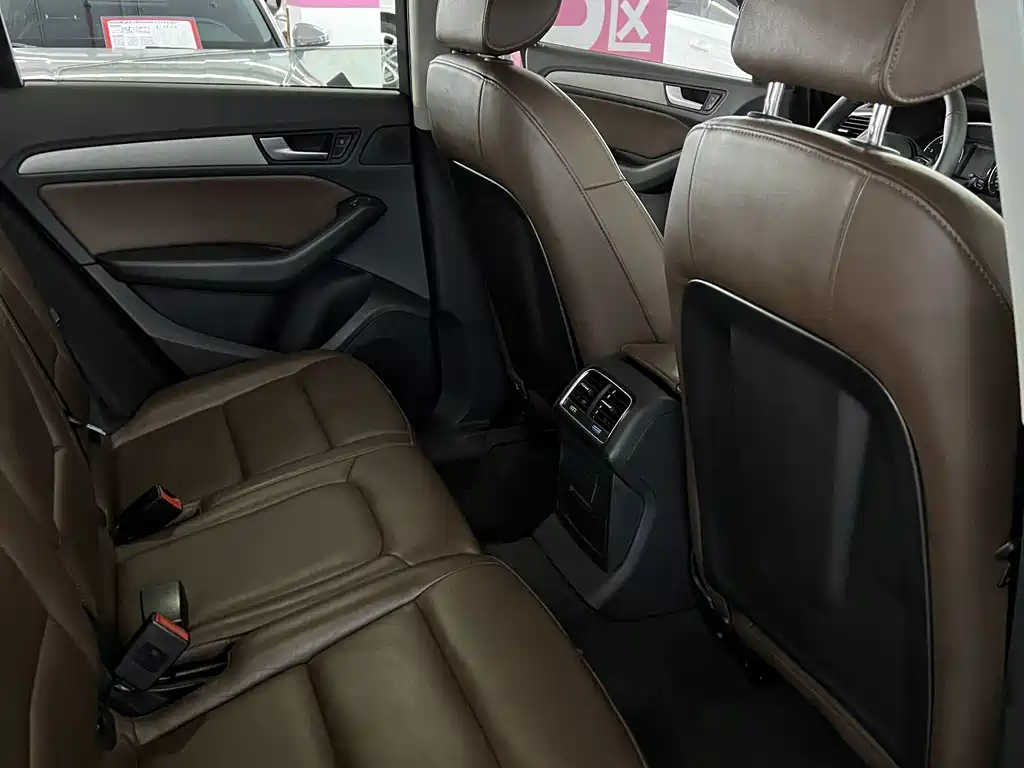 Audi Q5 — миниатюра 11