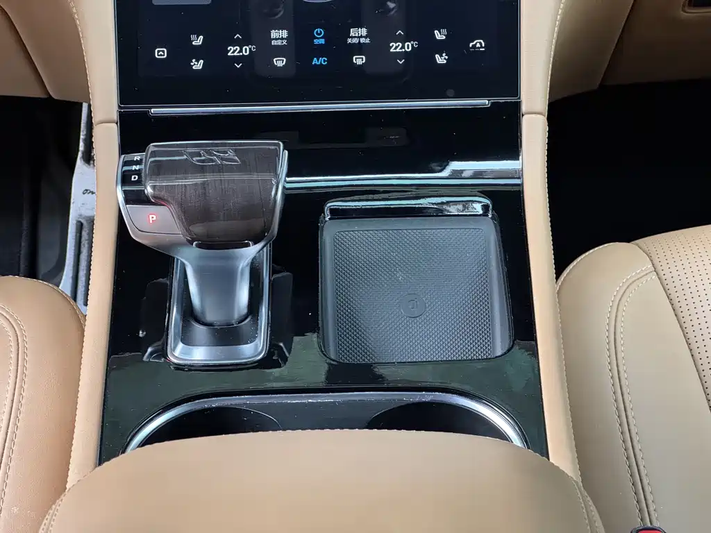 Li Auto Li ONE — миниатюра 13