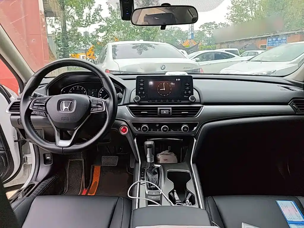 Honda Accord — миниатюра 10
