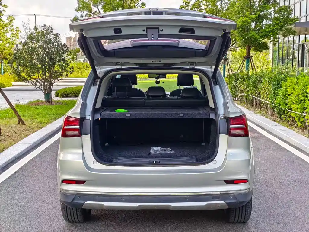 Roewe RX5 New Energy — миниатюра 8
