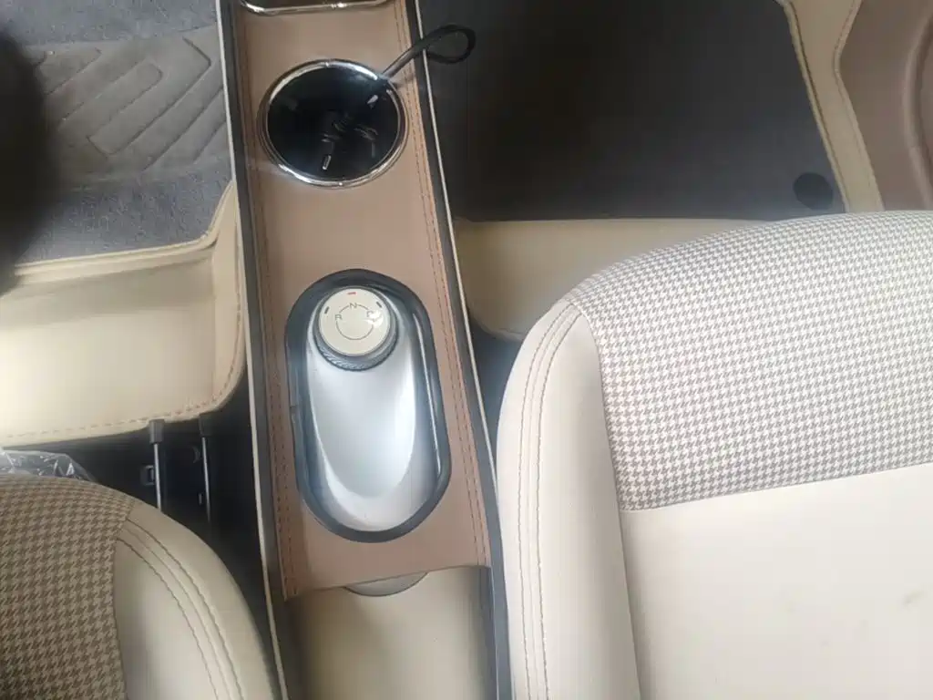 Wuling MINIEV — миниатюра 14