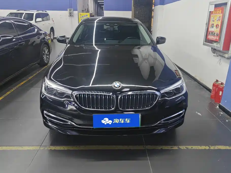 BMW 5 Series New Energy — миниатюра 2