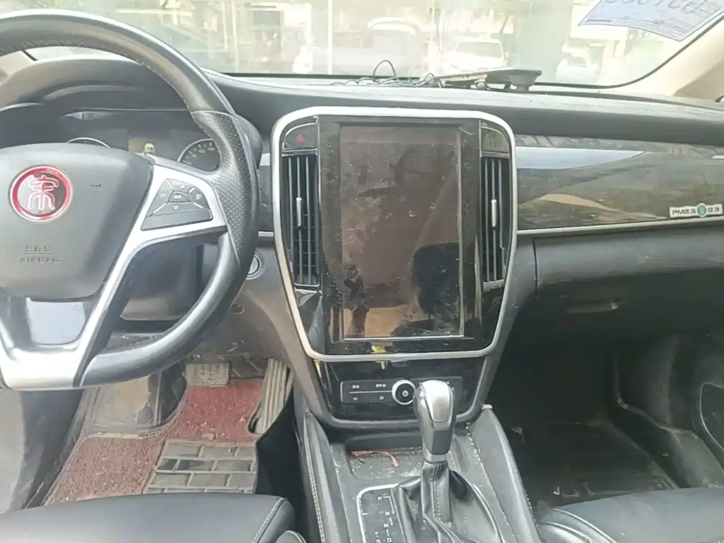 BYD MAX — миниатюра 13