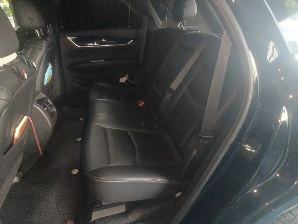 Cadillac XT5 — миниатюра 18