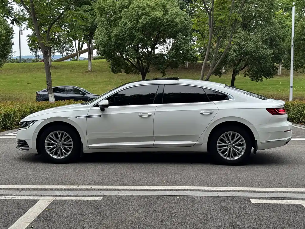 Volkswagen FAW - Passat CC CC 2019 330TSI VI