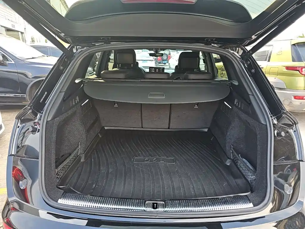 Audi Q5L — миниатюра 21