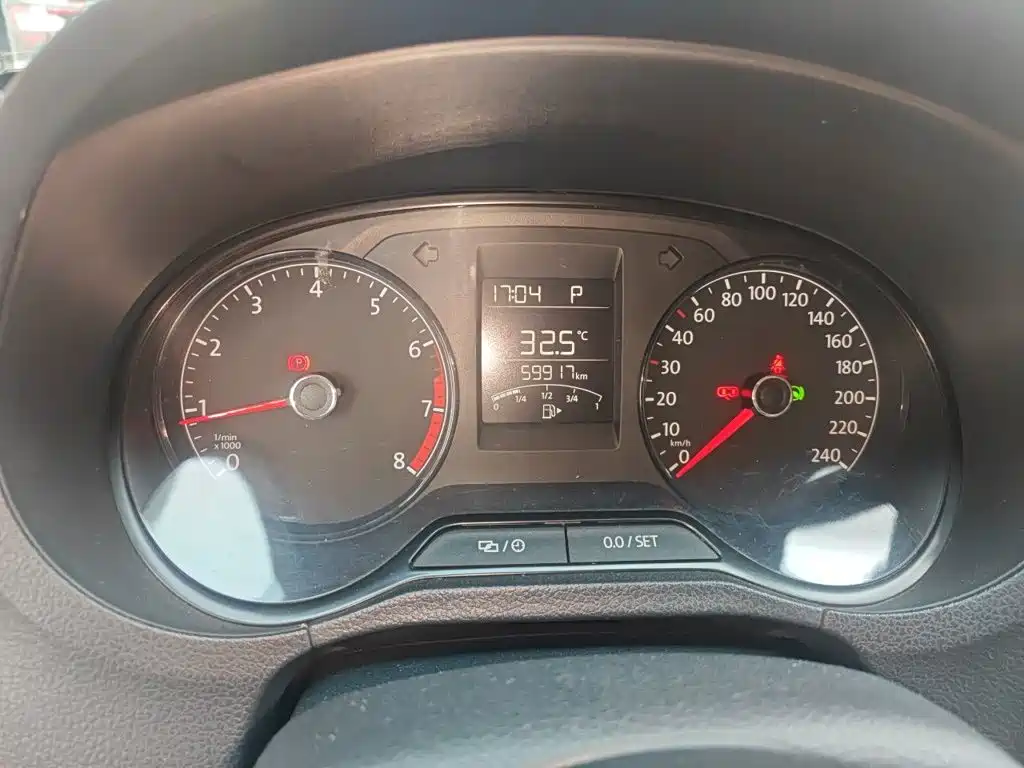 Volkswagen Polo — миниатюра 7