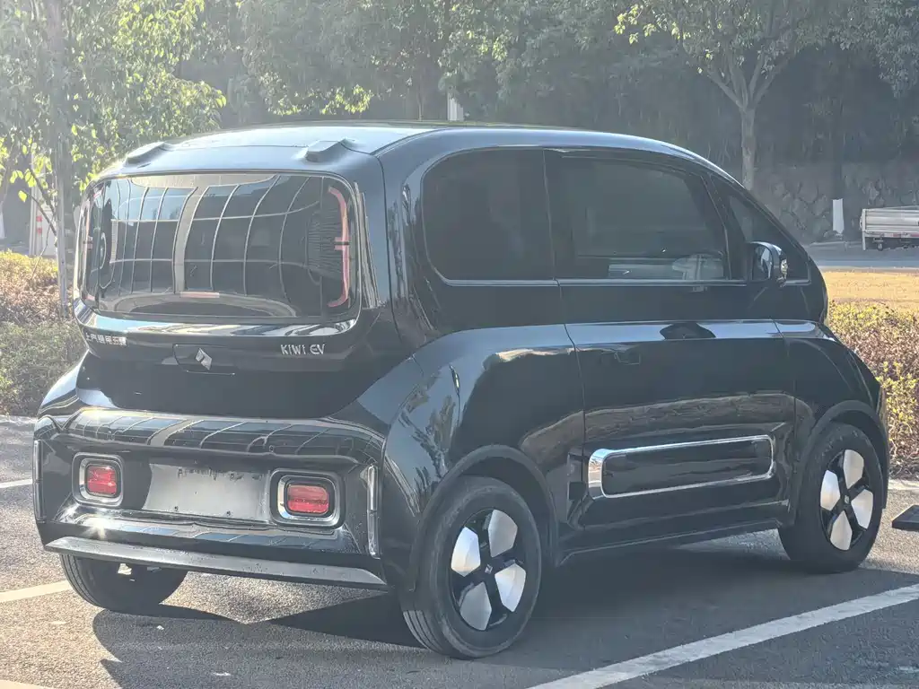 BAOJUN KIWI EV
