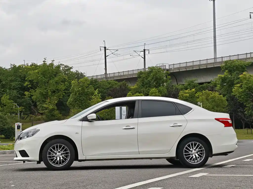 Nissan Sylphy 2019 1.6XE CVT Comfort