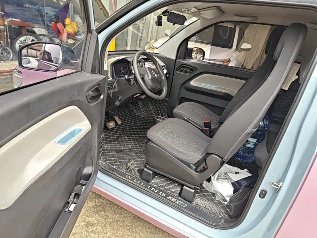 Wuling MINIEV — миниатюра 16