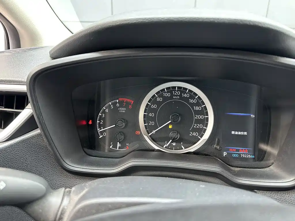 Toyota Corolla — миниатюра 13