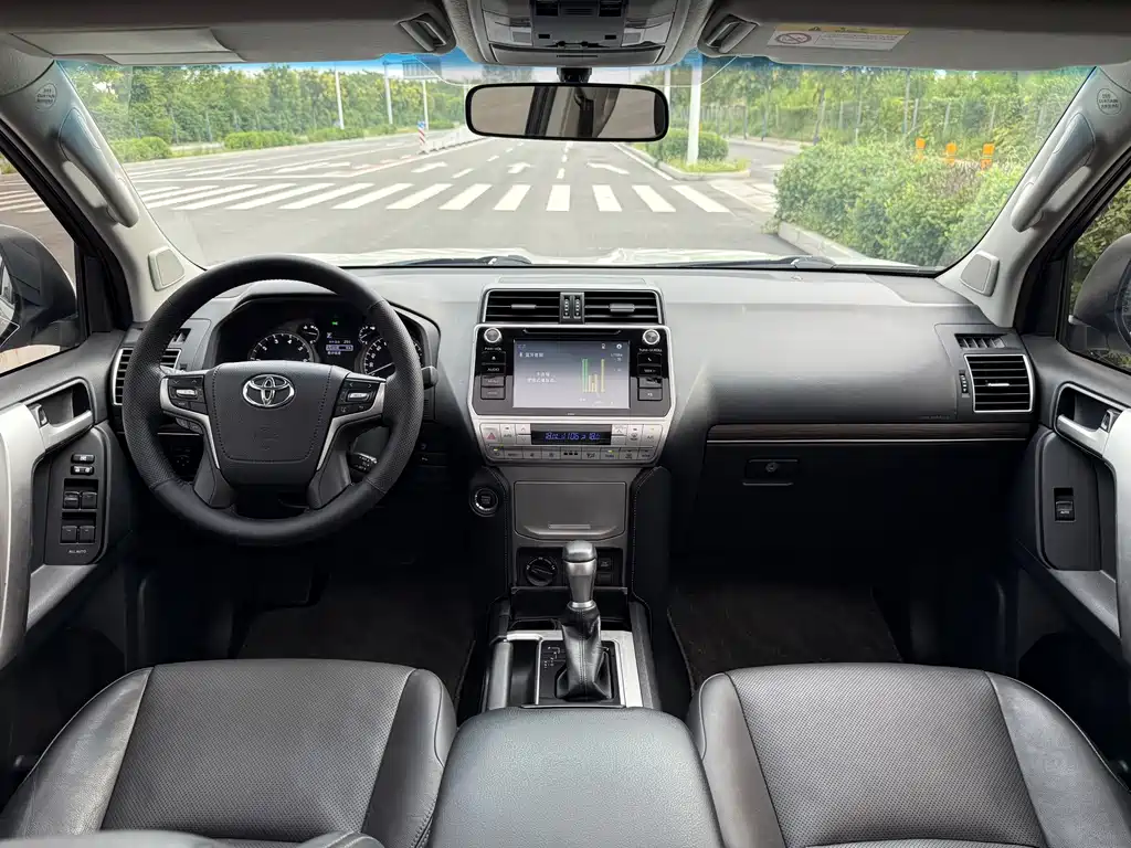 Toyota Prado — миниатюра 7