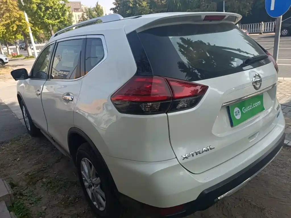 Nissan X-Trail — миниатюра 5
