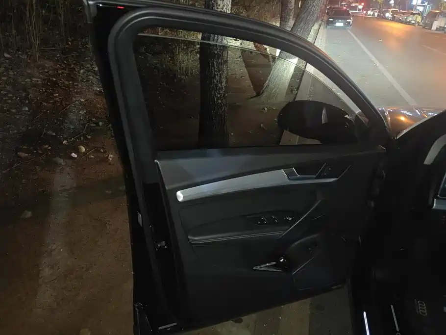 Audi Q5L — миниатюра 7
