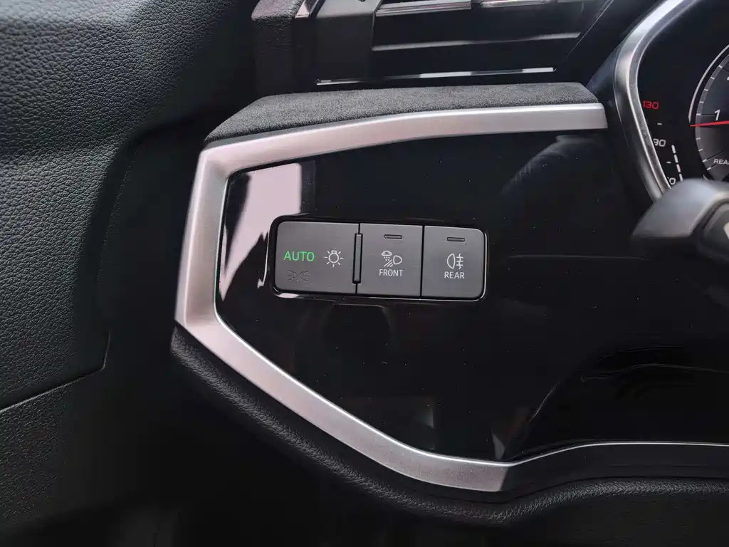 Audi Q3 — миниатюра 7