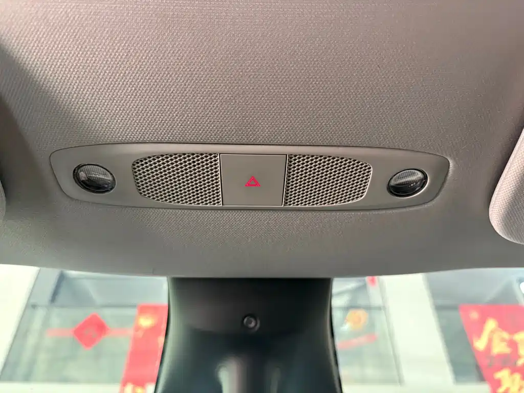 Tesla Model Y — фотографии объявления, Фото 18
