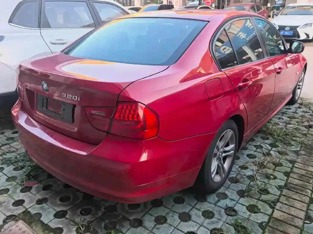 BMW 3 Series — миниатюра 4