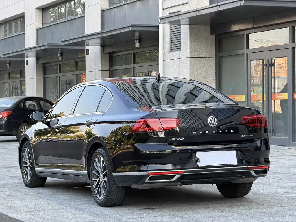 Volkswagen Magotan — миниатюра 4