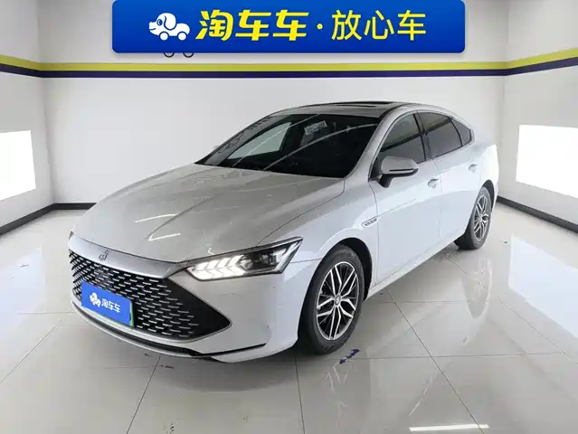 2022 BYD Qin