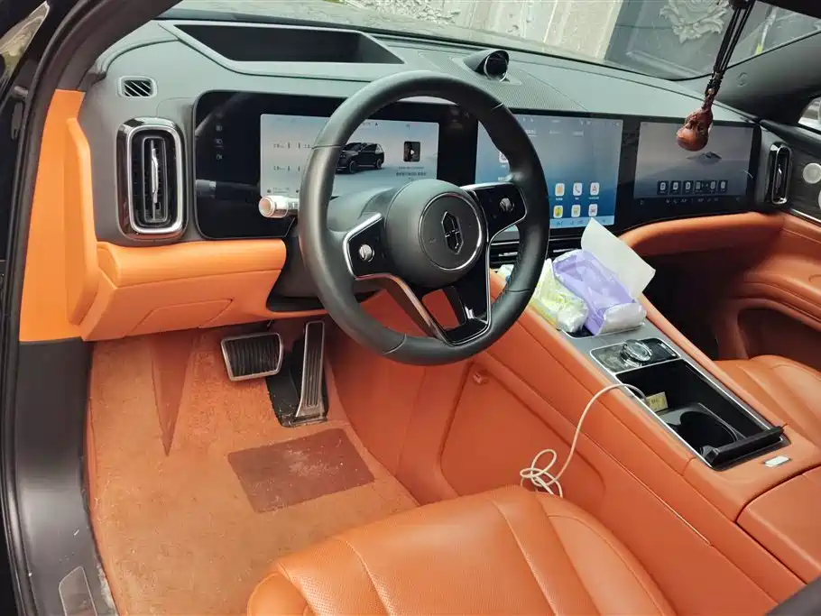 AITO ASK THE WORLD M9