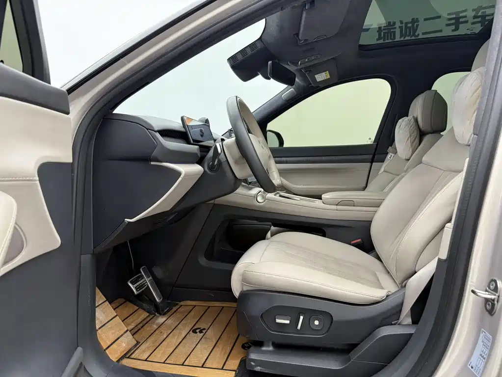 NIO ES8 2023 100kWh