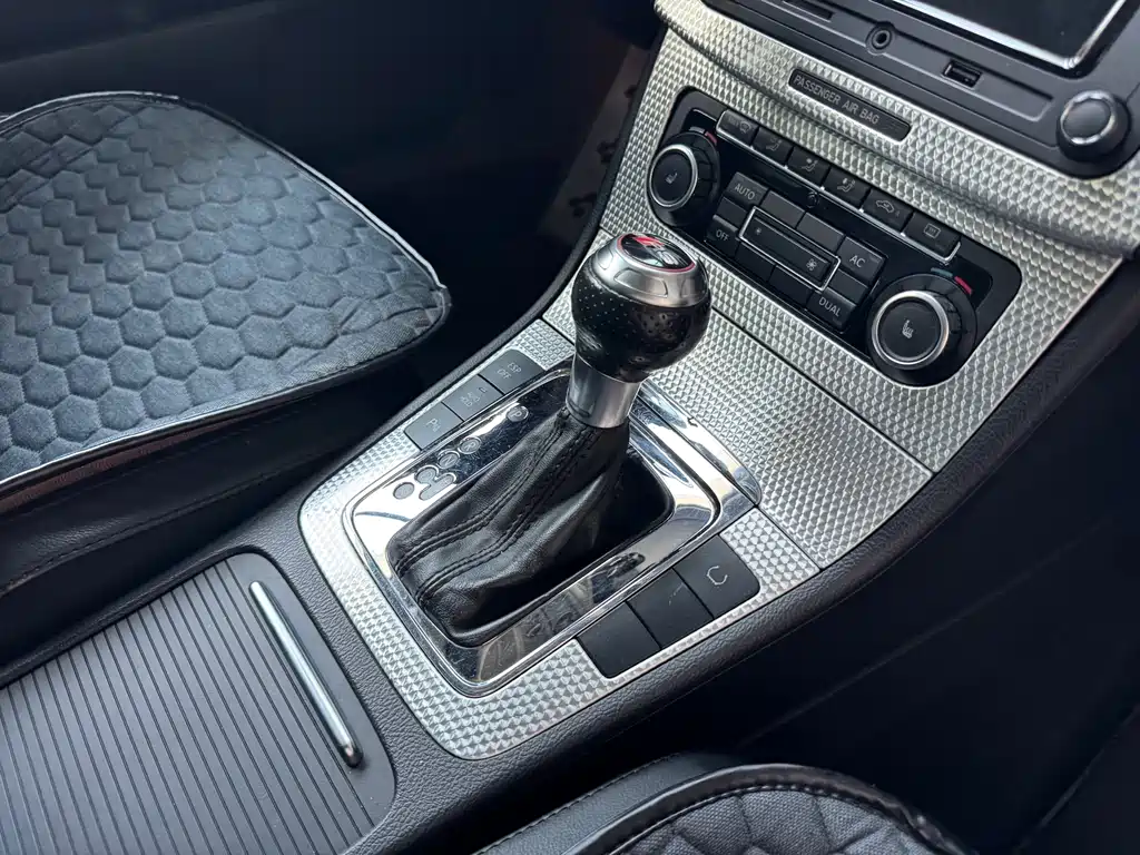 Volkswagen Passat — миниатюра 6