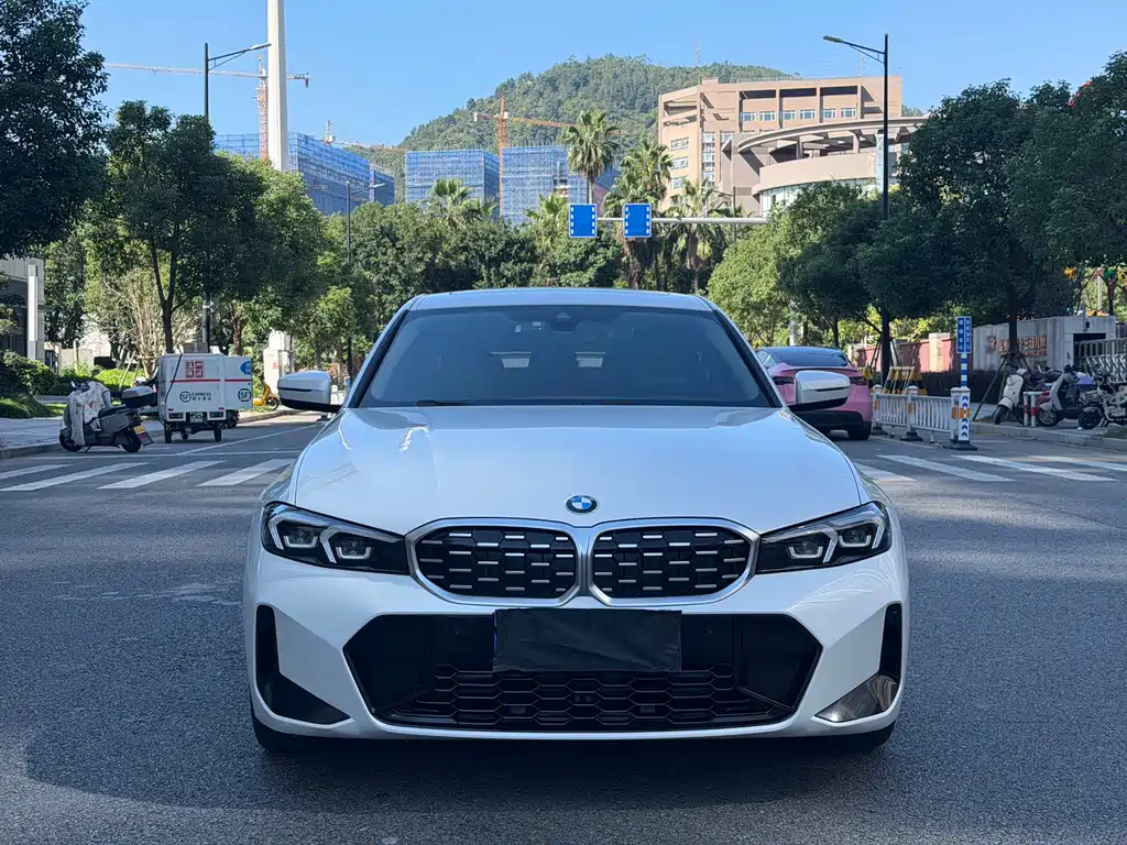 BMW 3 Series — миниатюра 2