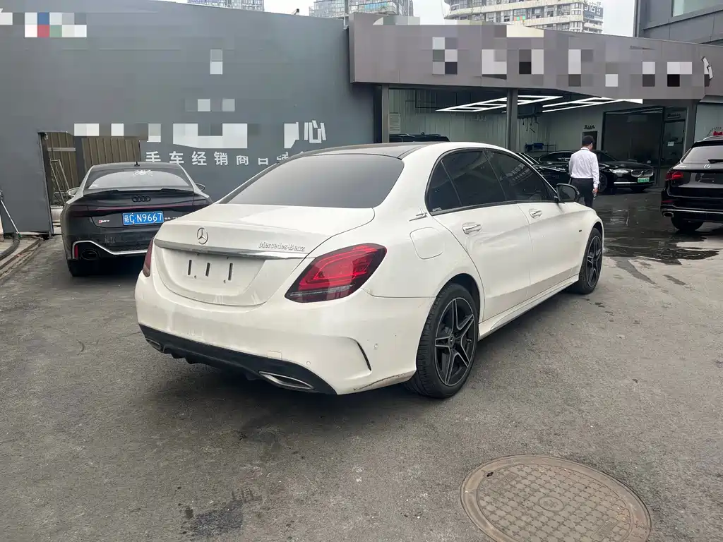 Mercedes-Benz C-Class — миниатюра 9