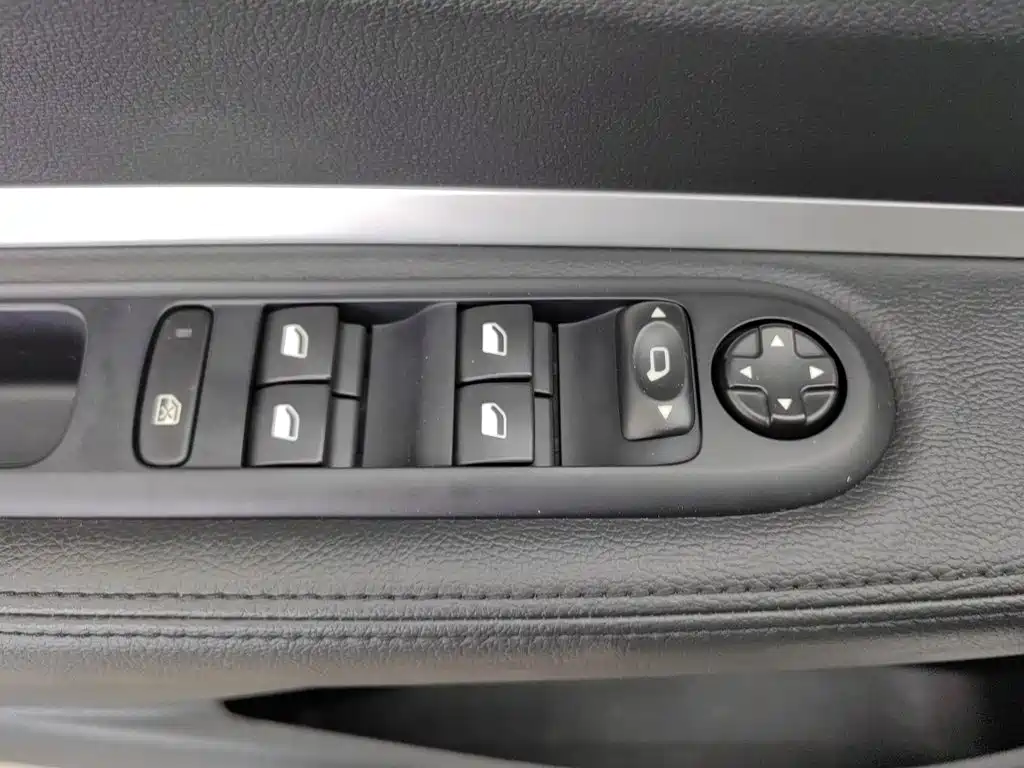 Peugeot 3008 — миниатюра 9