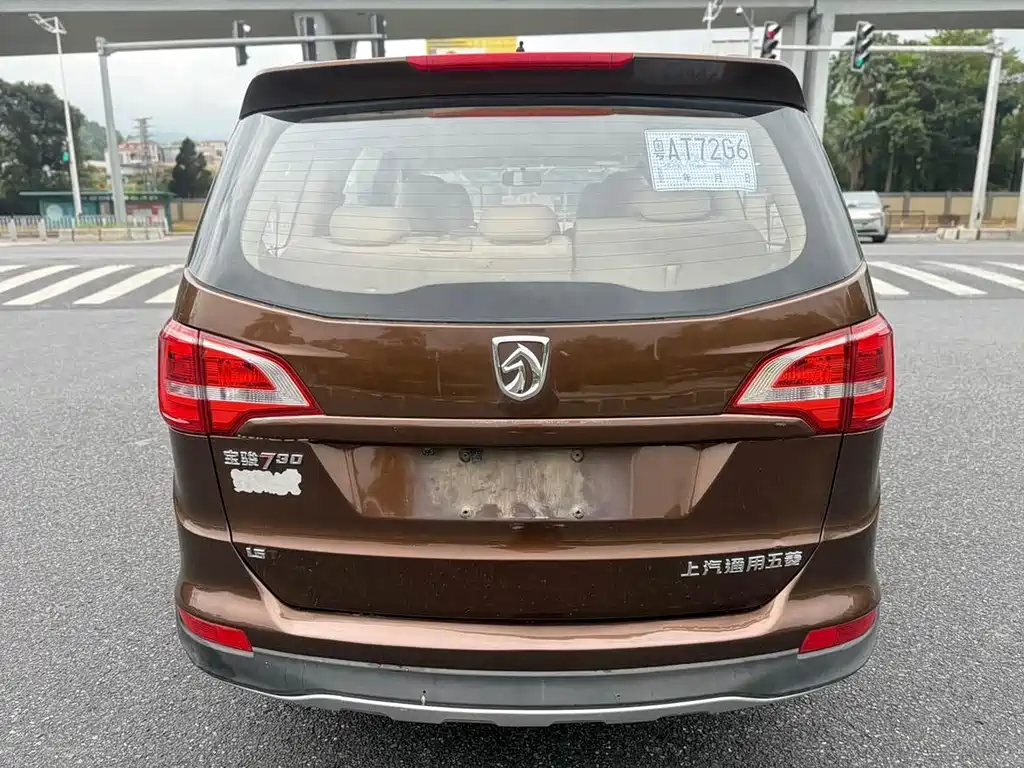 Baojun 730 2016 1.5T MT 7 мест