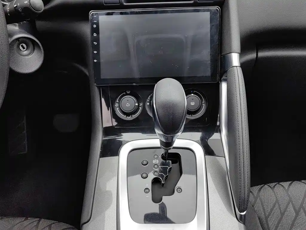 Peugeot 3008 — миниатюра 13