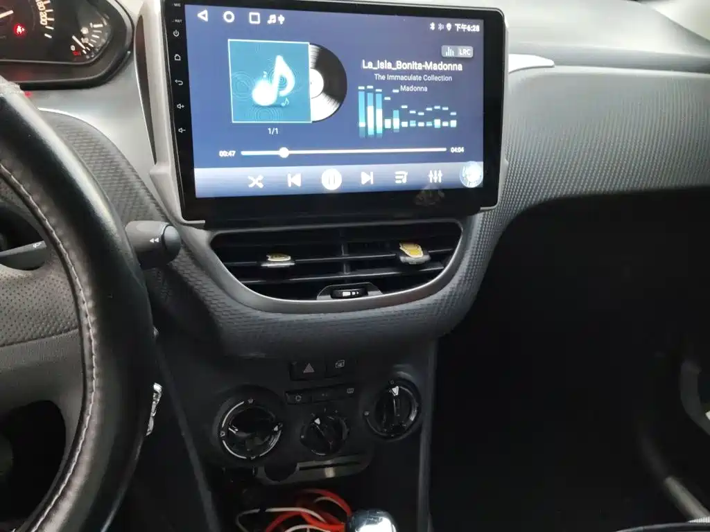 Peugeot 2008 — миниатюра 6