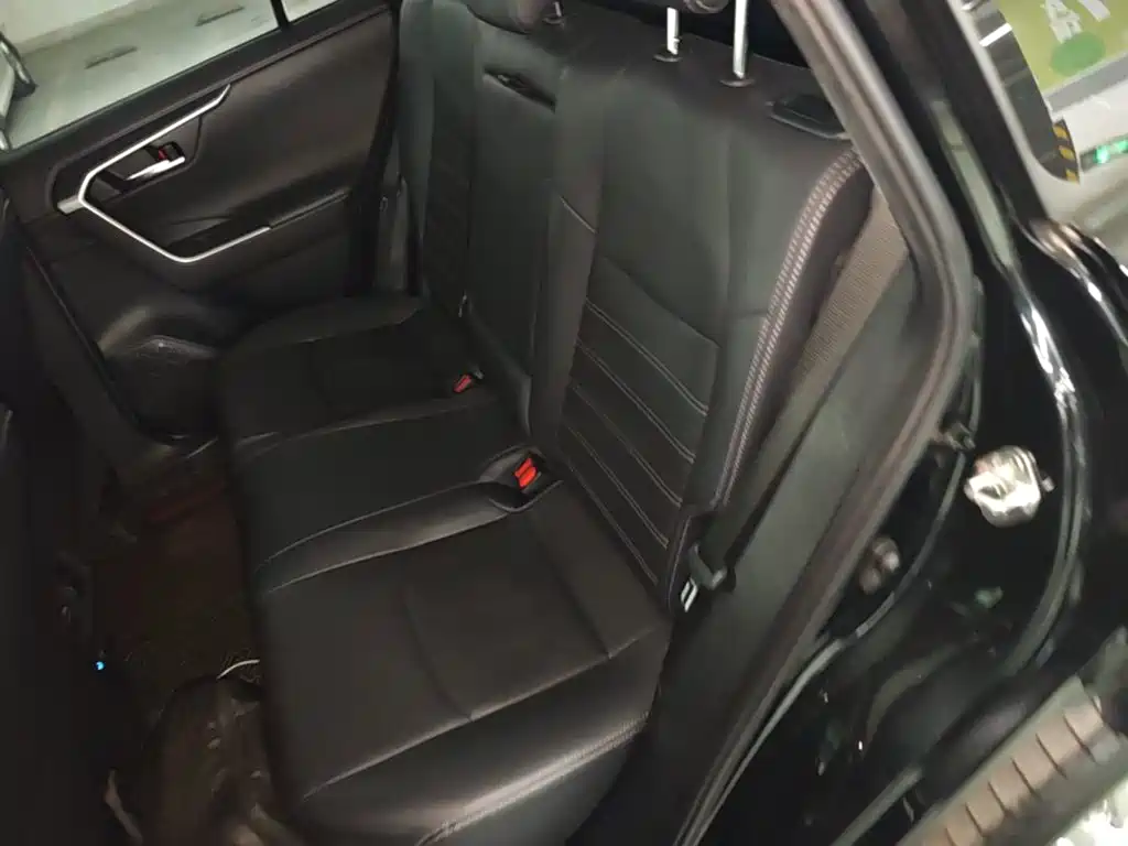 Toyota Wildlander — миниатюра 17