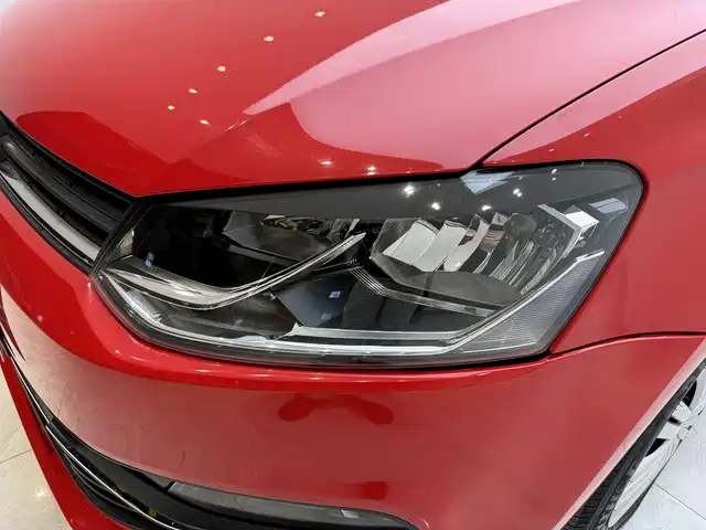 Volkswagen Polo 1.5L Auto Safety Enjoy Type, фото 17