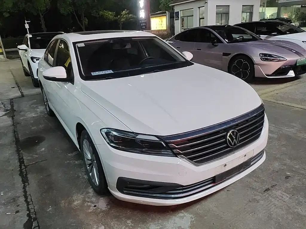 Volkswagen Lavida — миниатюра 4