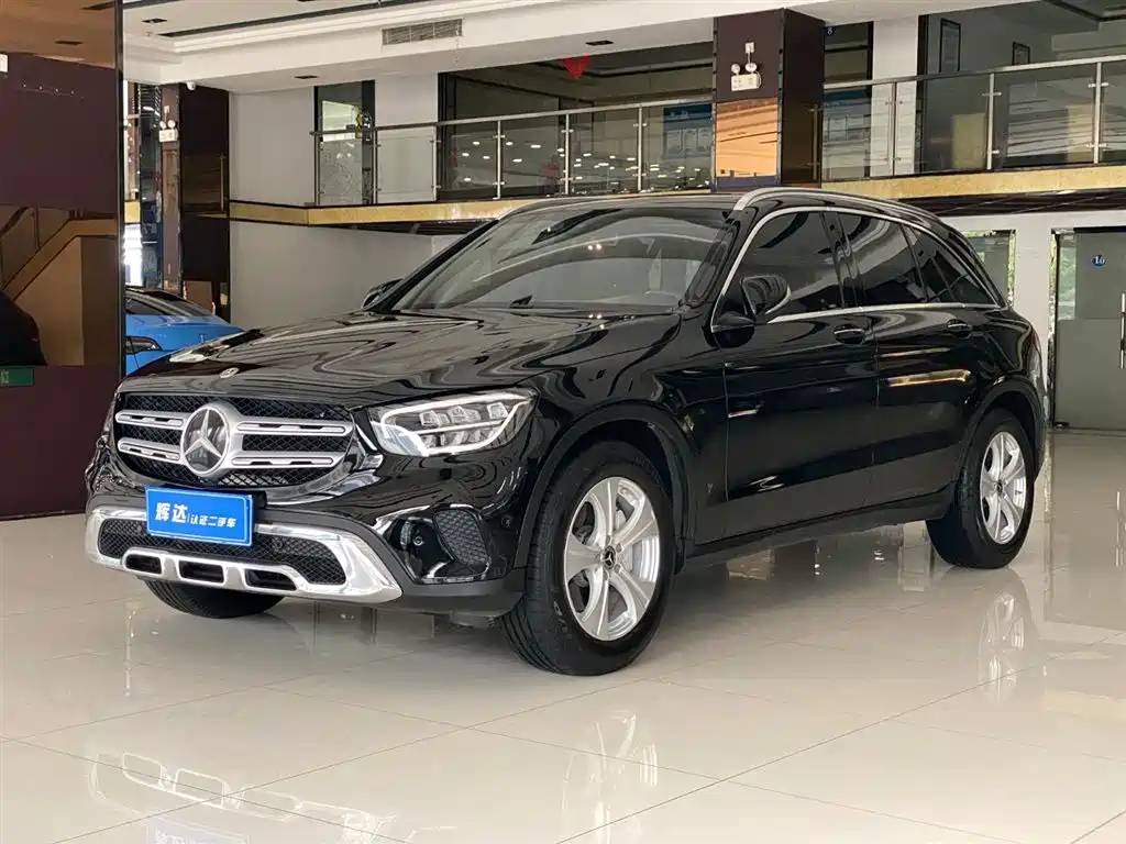 MERCEDES-BENZ GLC