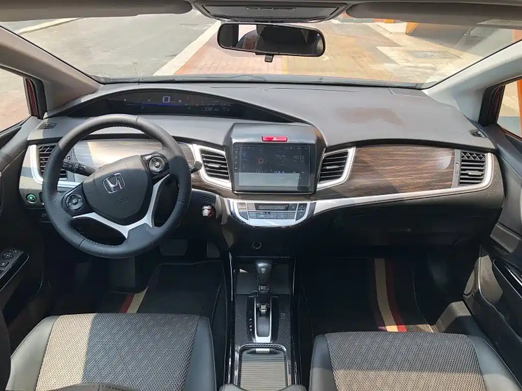 Honda Jade — миниатюра 6