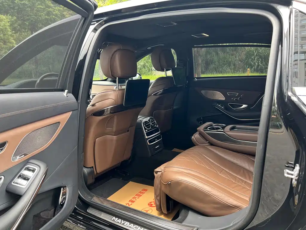 Mercedes-Benz S-Class — миниатюра 9