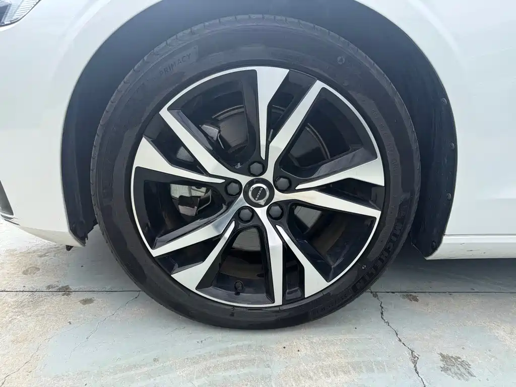Volvo S60 — миниатюра 6