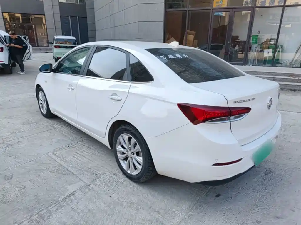 Buick Excelle — миниатюра 5