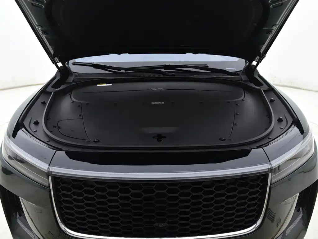 Li Auto Li ONE — миниатюра 12