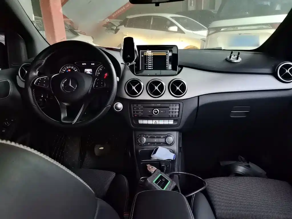Mercedes-Benz B-Class — миниатюра 6