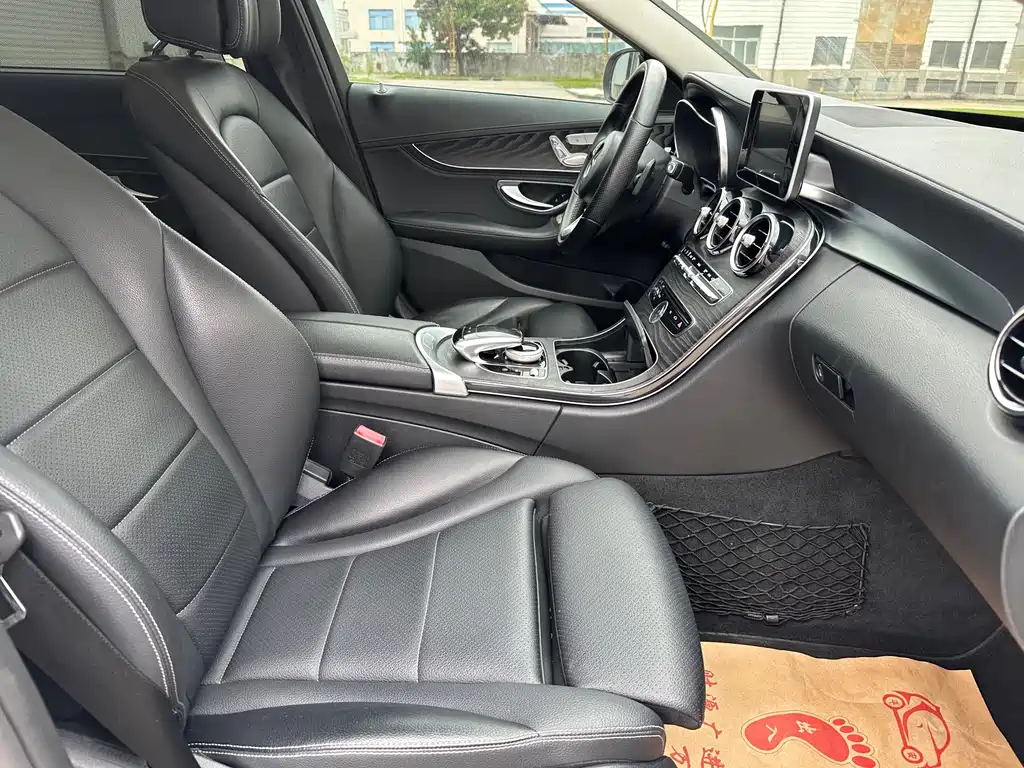 Mercedes-Benz C-Class — миниатюра 15