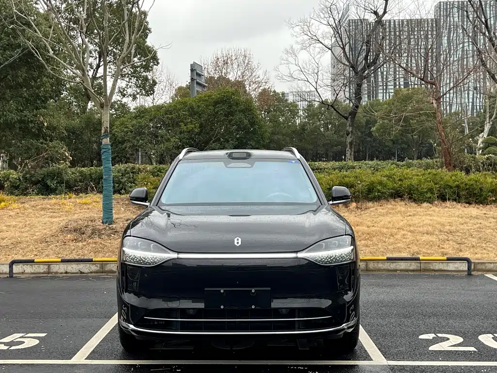 AITO ASK THE WORLD M9