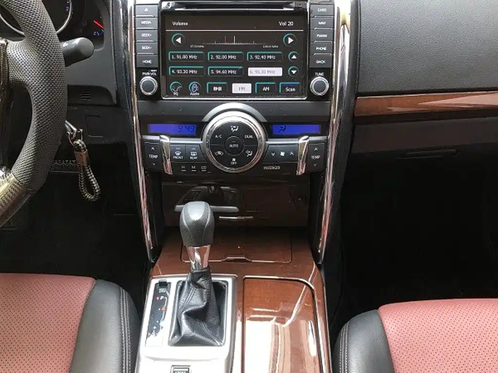Toyota Reiz — миниатюра 10