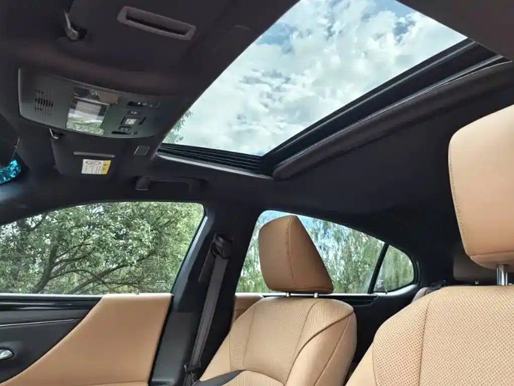 Lexus ES — миниатюра 3